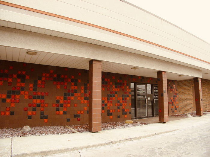 Farmington 4 Cinemas - Feb 2003 Photo (newer photo)